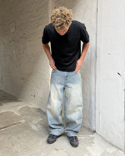 STITCHING MØST LIGHT BLUE { Collection 3 }